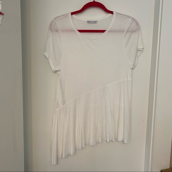 Zara Basic T-shirt (size Small) - Picture 1 of 4